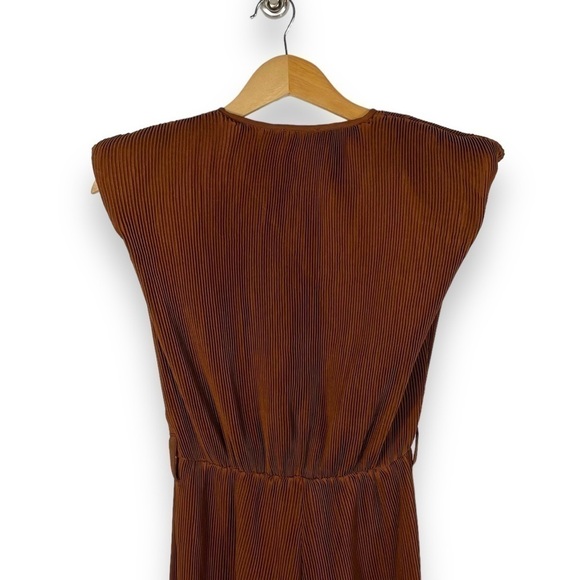 Pretty Little Thing Pleated Shoulder Pad Flared Leg Jumpsuit, Chocolate, Size 2 - Picture 12 of 13